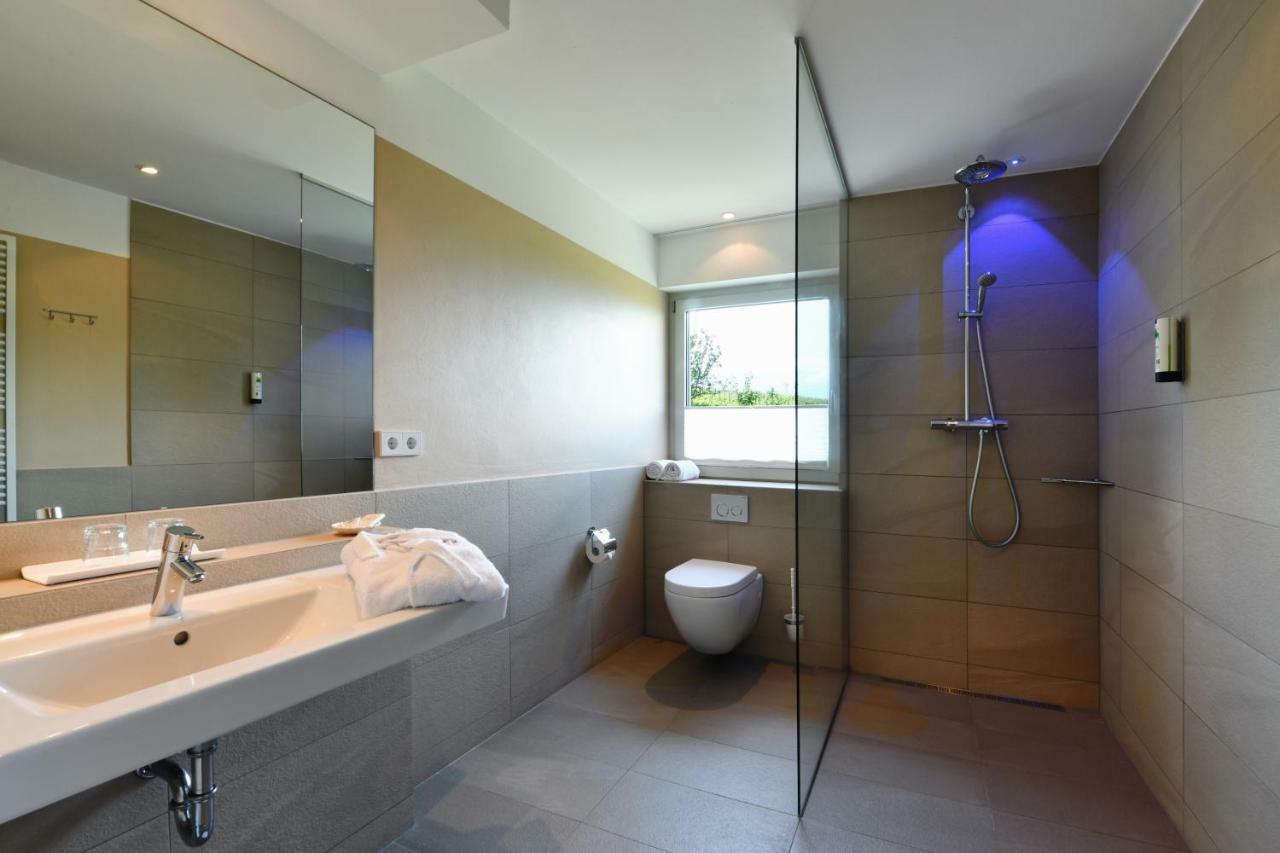 Deluxe Double Room,1555455592:JPEG